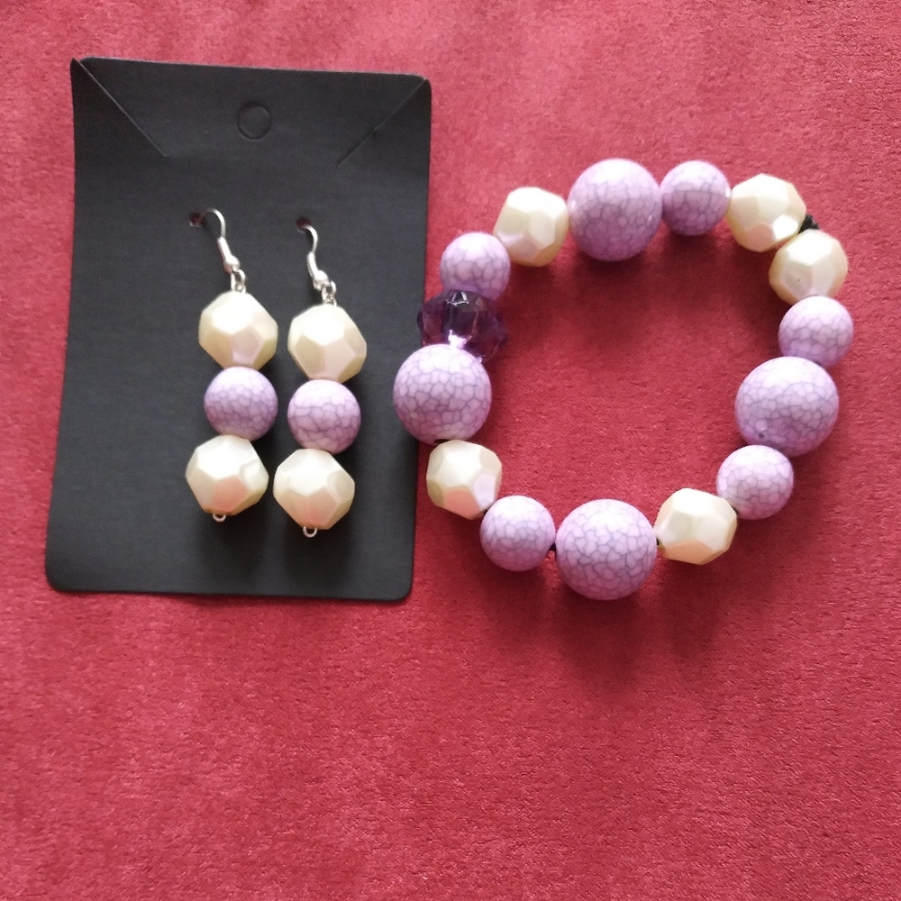 Handmade bracelet and earrings set